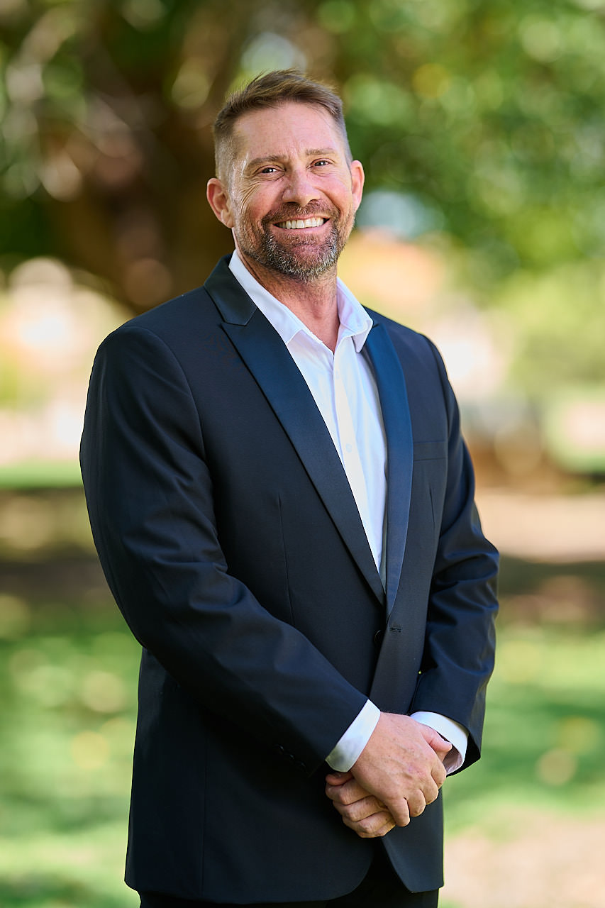 Portrait of Rod-Mapstone-OLY at Parliament Place, Perth